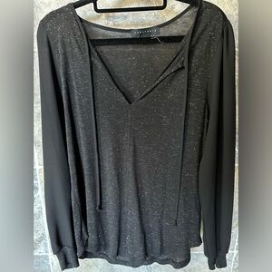 SANCTUARY Ladies Women’s Size Extra Small Black Flecked Tied V Neck Blou…